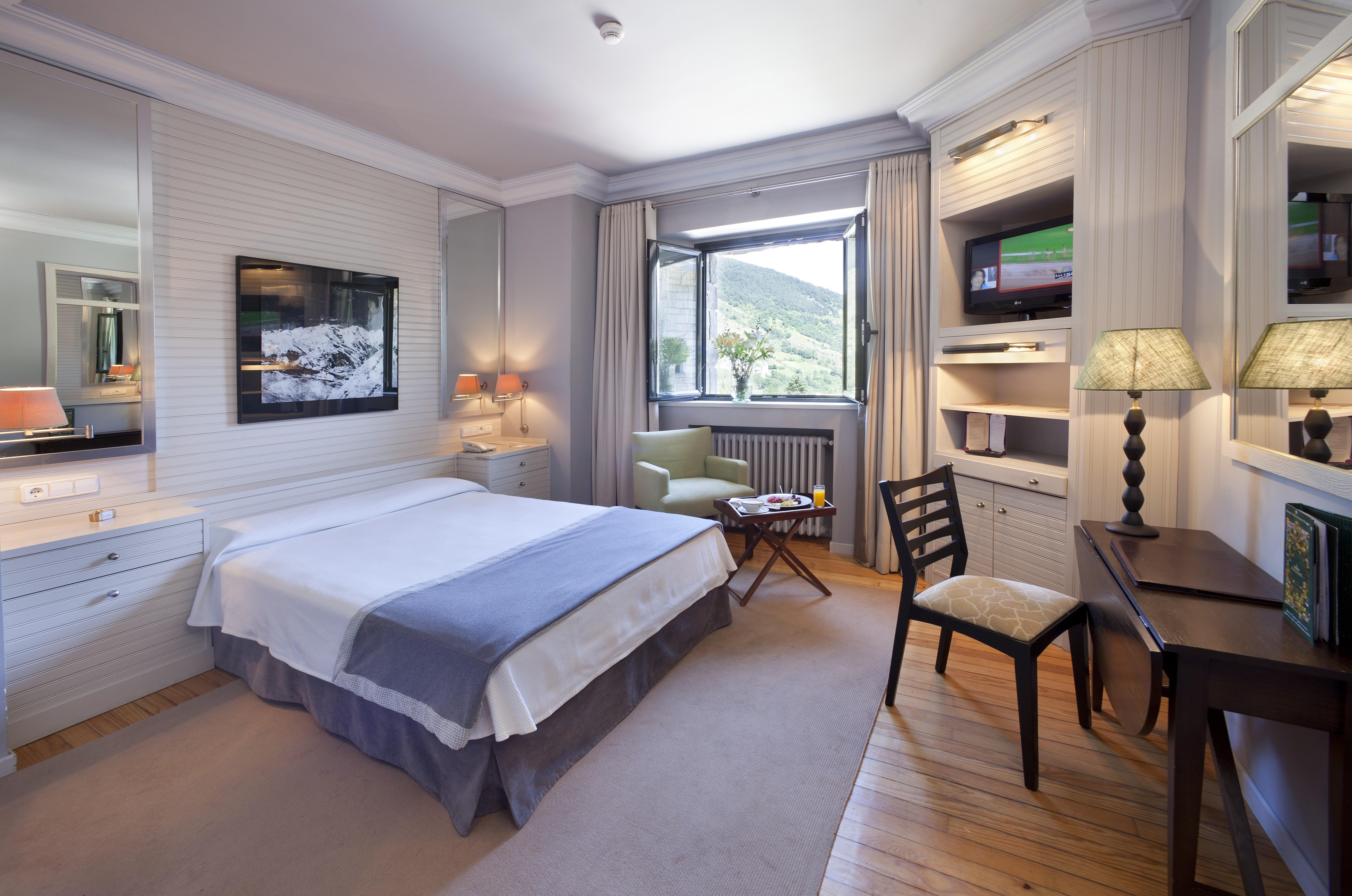 ปาราดอร์ เด เบียยา Hotel เบียญา ภายนอก รูปภาพ