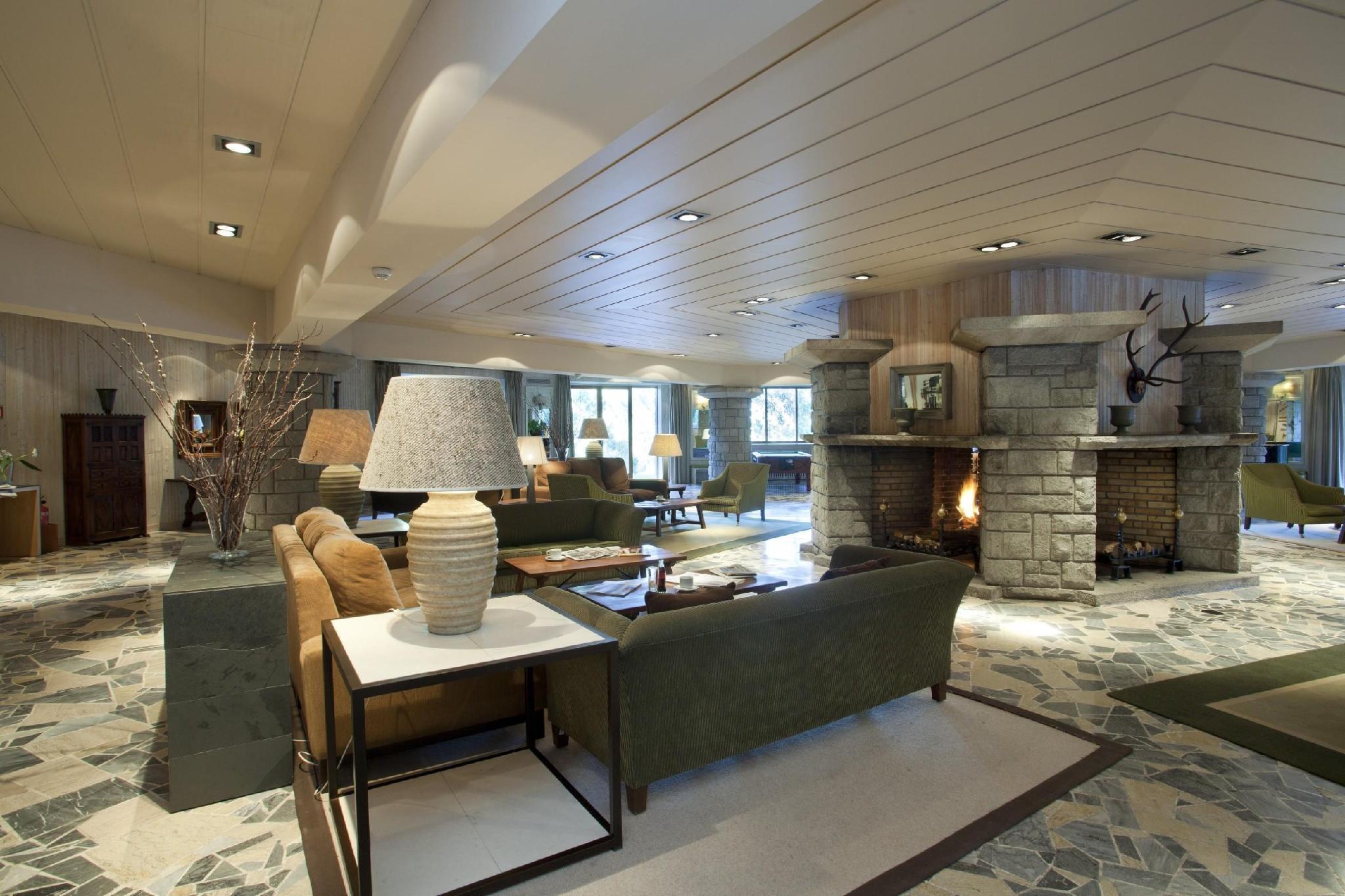 ปาราดอร์ เด เบียยา Hotel เบียญา ภายนอก รูปภาพ