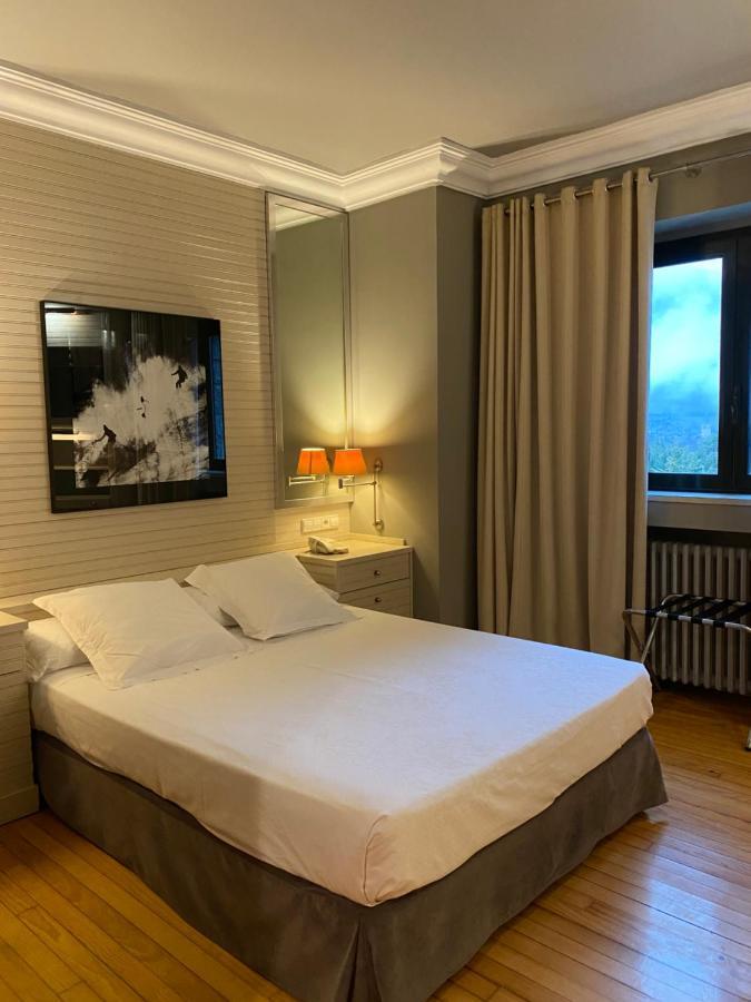 ปาราดอร์ เด เบียยา Hotel เบียญา ภายนอก รูปภาพ